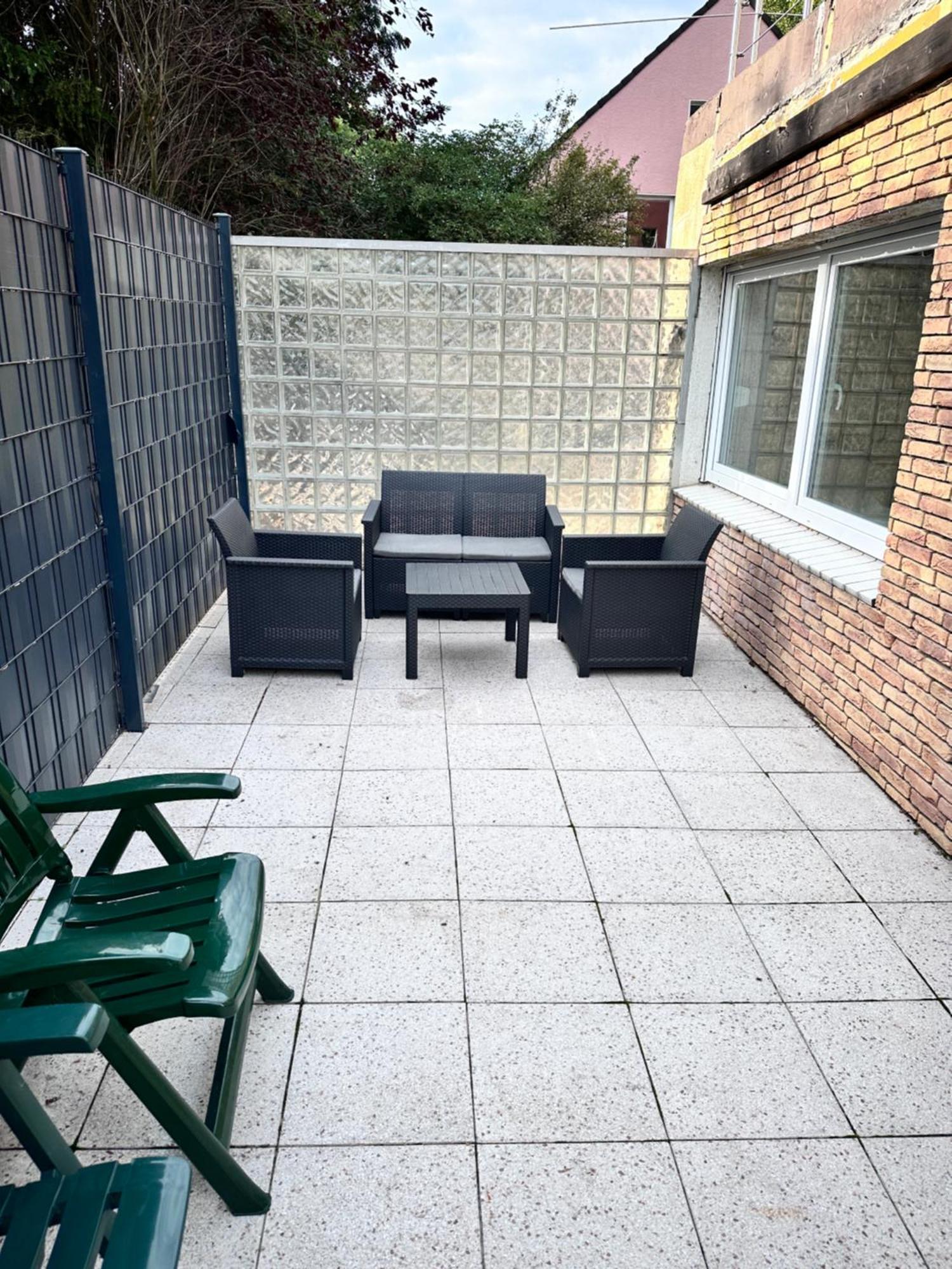 M&L Wohnen 3 Apartment Есен Екстериор снимка